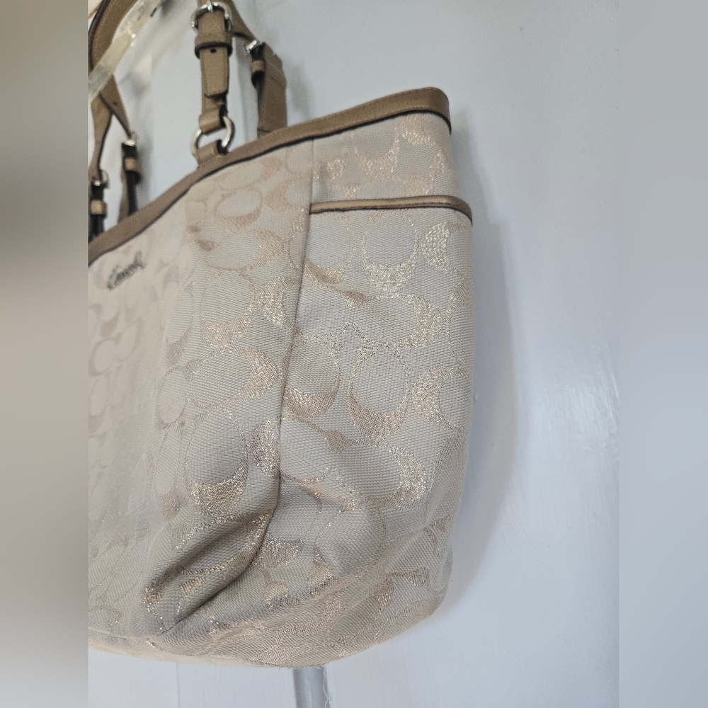 Coach Signature Canvas Shoulder Bag in Champagne - Picture 9 of 14